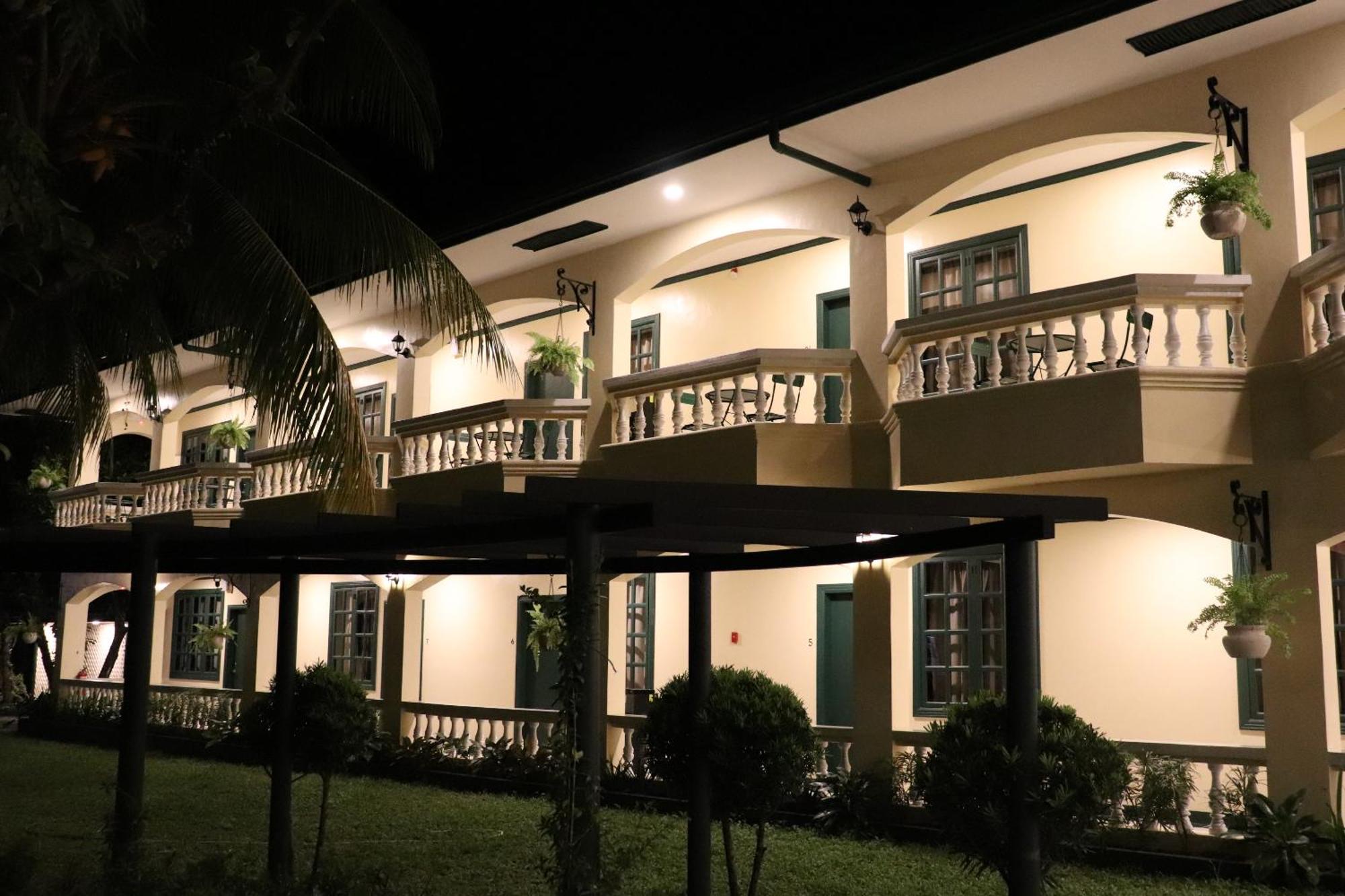 La Planta Hotel And Restaurant, Inc. Bais Exterior foto